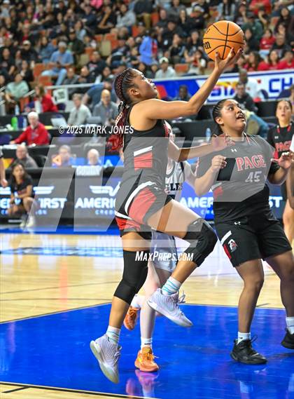 Thumbnail 2 in Phoenix Country Day vs. Page (AIA Copper Final) photogallery.