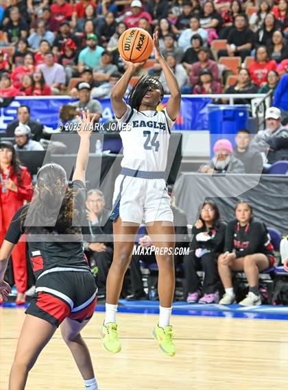 Thumbnail 2 in Phoenix Country Day vs. Page (AIA Copper Final) photogallery.