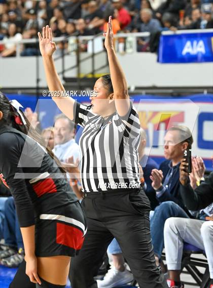 Thumbnail 2 in Phoenix Country Day vs. Page (AIA Copper Final) photogallery.