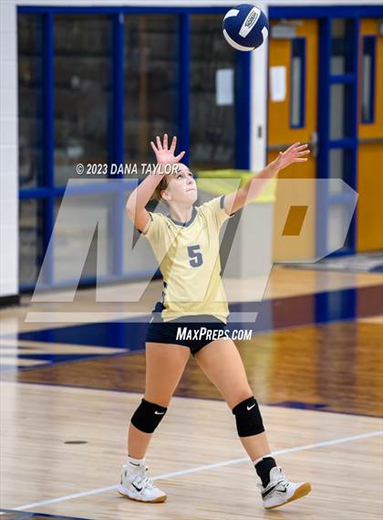 Thumbnail 1 in Lipan @ Perrin-Whitt photogallery.