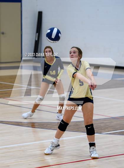 Thumbnail 3 in Lipan @ Perrin-Whitt photogallery.