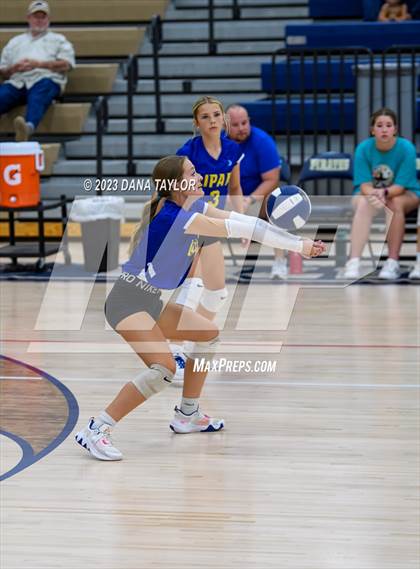 Thumbnail 2 in Lipan @ Perrin-Whitt photogallery.