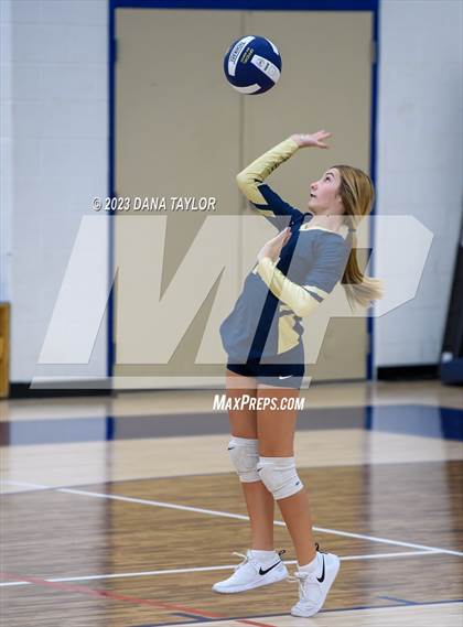 Thumbnail 3 in Lipan @ Perrin-Whitt photogallery.