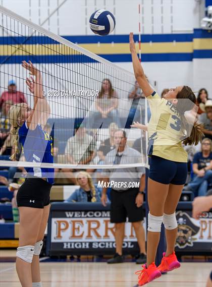 Thumbnail 2 in Lipan @ Perrin-Whitt photogallery.