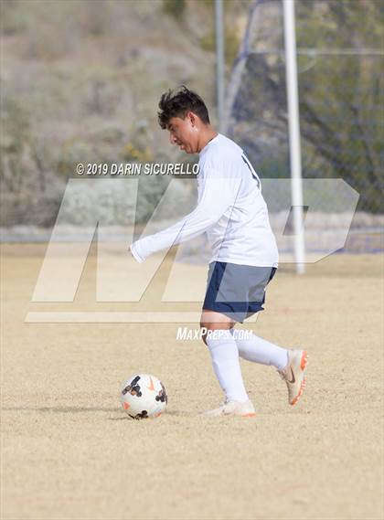 Thumbnail 3 in Yuma vs. NFL YET Academy (Chandler Prep Invitational) photogallery.