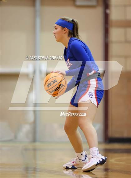 Thumbnail 1 in Cherry Creek @ Cherokee Trail photogallery.