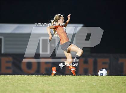 Thumbnail 3 in Mandarin vs Tocoi Creek photogallery.