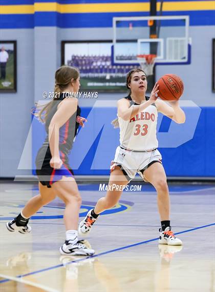Thumbnail 2 in Aledo vs Graham (Brock Showcase) photogallery.