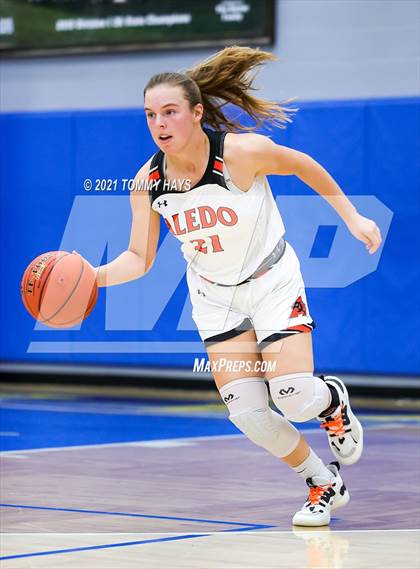 Thumbnail 2 in Aledo vs Graham (Brock Showcase) photogallery.