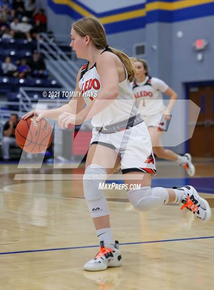 Thumbnail 3 in Aledo vs Graham (Brock Showcase) photogallery.