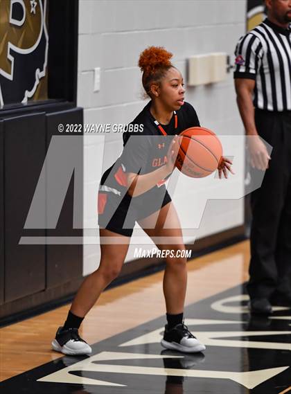 Thumbnail 2 in Gladewater vs. Mount Vernon (UIL 3A Region 2 Region Quarterfinal) photogallery.