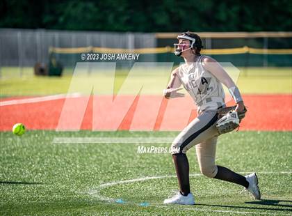 Thumbnail 2 in Mt. Carmel @ St. Joseph's Academy (LHSAA Division I Select Round 2) photogallery.
