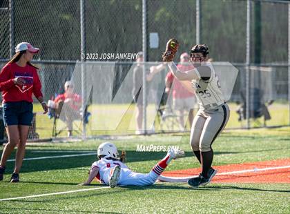 Thumbnail 3 in Mt. Carmel @ St. Joseph's Academy (LHSAA Division I Select Round 2) photogallery.