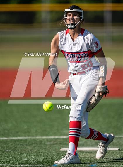Thumbnail 3 in Mt. Carmel @ St. Joseph's Academy (LHSAA Division I Select Round 2) photogallery.