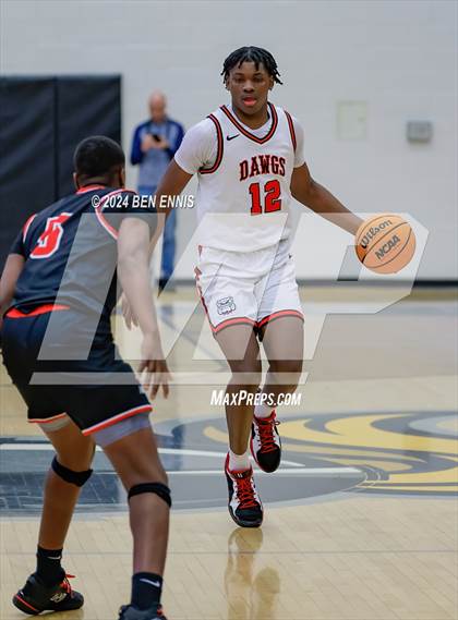 Thumbnail 3 in Tri-Cities vs. Lee County (OTR Hoops: Thanksgiving Showcase) photogallery.