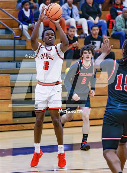 Thumbnail 2 in Tri-Cities vs. Lee County (OTR Hoops: Thanksgiving Showcase) photogallery.