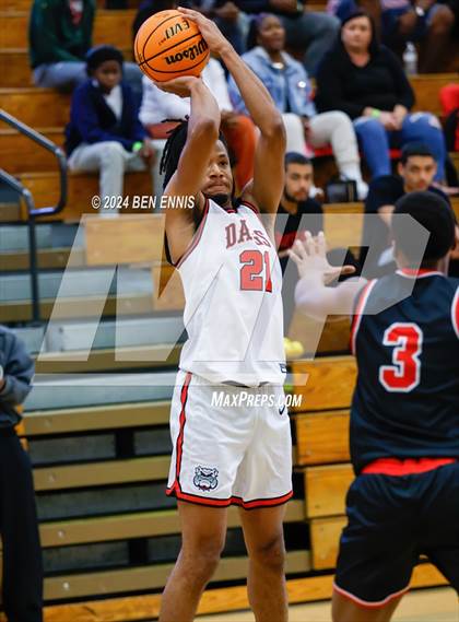 Thumbnail 3 in Tri-Cities vs. Lee County (OTR Hoops: Thanksgiving Showcase) photogallery.