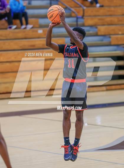 Thumbnail 3 in Tri-Cities vs. Lee County (OTR Hoops: Thanksgiving Showcase) photogallery.