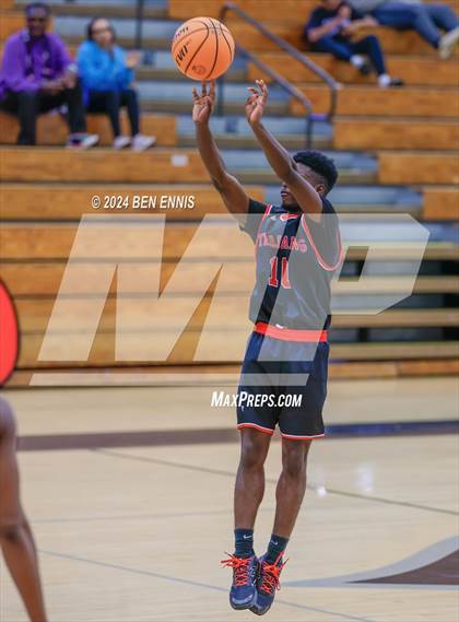 Thumbnail 1 in Tri-Cities vs. Lee County (OTR Hoops: Thanksgiving Showcase) photogallery.