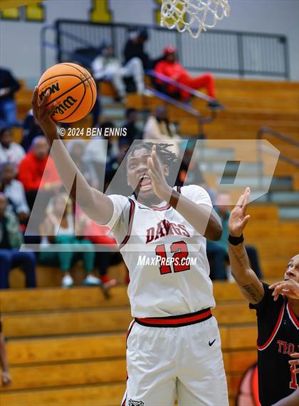 Thumbnail 2 in Tri-Cities vs. Lee County (OTR Hoops: Thanksgiving Showcase) photogallery.
