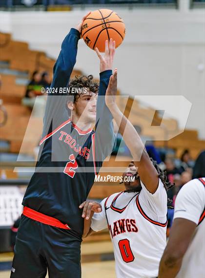 Thumbnail 1 in Tri-Cities vs. Lee County (OTR Hoops: Thanksgiving Showcase) photogallery.