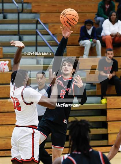 Thumbnail 1 in Tri-Cities vs. Lee County (OTR Hoops: Thanksgiving Showcase) photogallery.
