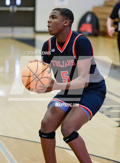 Thumbnail 2 in Tri-Cities vs. Lee County (OTR Hoops: Thanksgiving Showcase) photogallery.