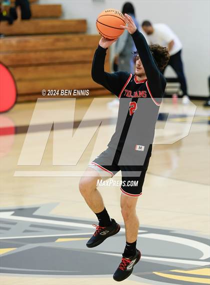 Thumbnail 3 in Tri-Cities vs. Lee County (OTR Hoops: Thanksgiving Showcase) photogallery.