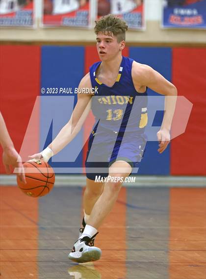 Thumbnail 2 in Dubois Central Catholic vs Union (PIAA District IX 1A Semifinal) photogallery.