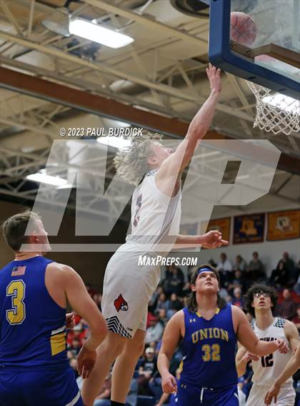 Thumbnail 2 in Dubois Central Catholic vs Union (PIAA District IX 1A Semifinal) photogallery.
