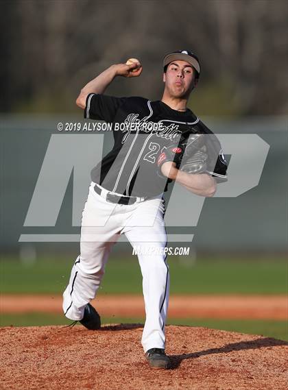 Thumbnail 3 in Collins Hill vs. Alpharetta photogallery.
