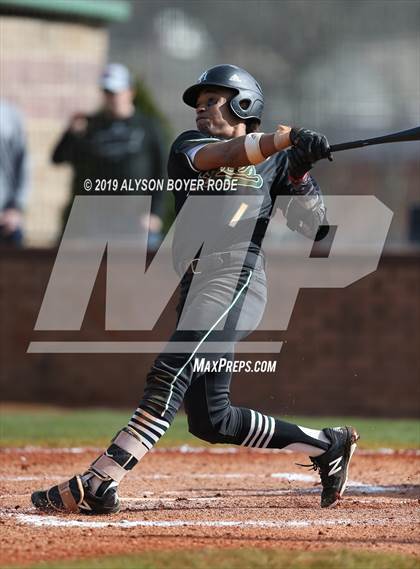 Thumbnail 3 in Collins Hill vs. Alpharetta photogallery.