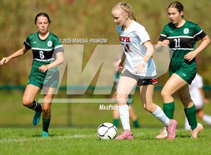 Thumbnail 2 in Onondaga vs Manlius Pebble Hill photogallery.