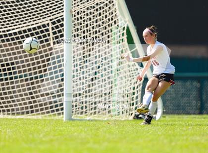 Thumbnail 1 in Onondaga vs Manlius Pebble Hill photogallery.