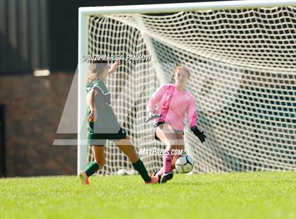 Thumbnail 3 in Onondaga vs Manlius Pebble Hill photogallery.