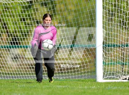 Thumbnail 3 in Onondaga vs Manlius Pebble Hill photogallery.