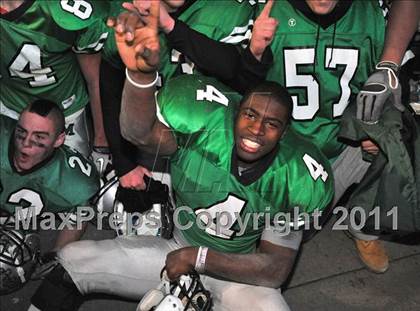 Thumbnail 2 in Mansfield vs. Reading (MIAA Division II East Final) photogallery.