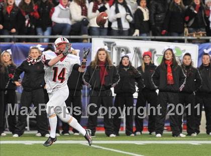 Thumbnail 3 in Mansfield vs. Reading (MIAA Division II East Final) photogallery.