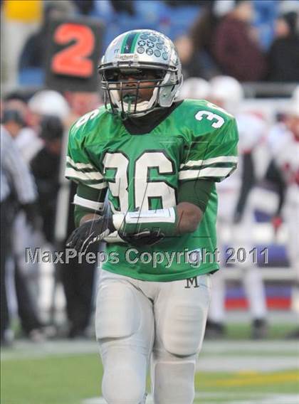 Thumbnail 2 in Mansfield vs. Reading (MIAA Division II East Final) photogallery.