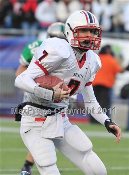 Thumbnail 1 in Mansfield vs. Reading (MIAA Division II East Final) photogallery.