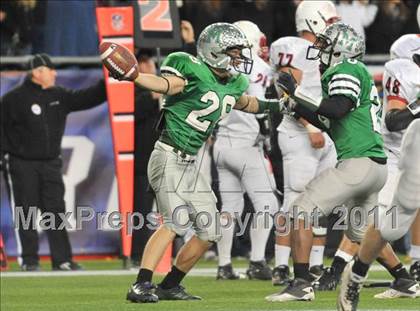 Thumbnail 2 in Mansfield vs. Reading (MIAA Division II East Final) photogallery.