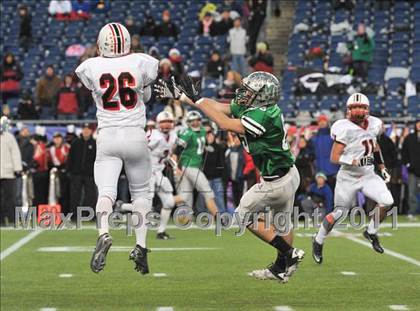 Thumbnail 2 in Mansfield vs. Reading (MIAA Division II East Final) photogallery.