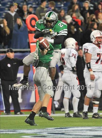 Thumbnail 1 in Mansfield vs. Reading (MIAA Division II East Final) photogallery.