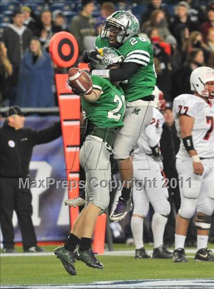 Thumbnail 3 in Mansfield vs. Reading (MIAA Division II East Final) photogallery.