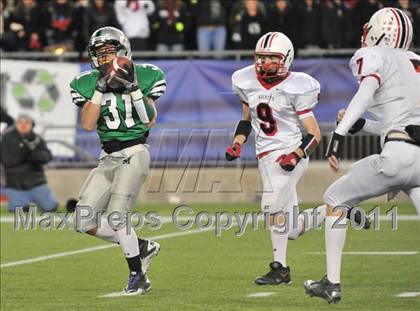 Thumbnail 3 in Mansfield vs. Reading (MIAA Division II East Final) photogallery.