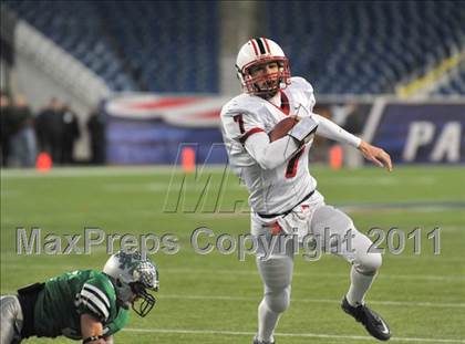 Thumbnail 1 in Mansfield vs. Reading (MIAA Division II East Final) photogallery.