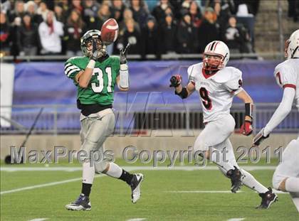 Thumbnail 2 in Mansfield vs. Reading (MIAA Division II East Final) photogallery.