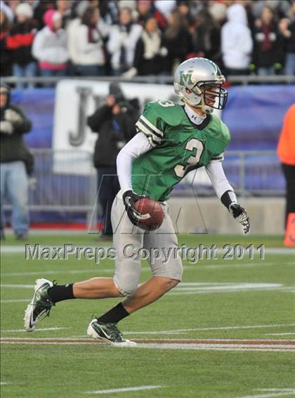 Thumbnail 3 in Mansfield vs. Reading (MIAA Division II East Final) photogallery.