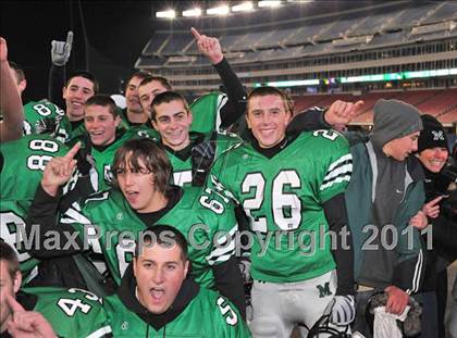 Thumbnail 1 in Mansfield vs. Reading (MIAA Division II East Final) photogallery.