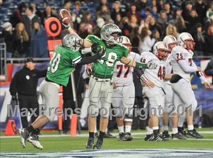 Thumbnail 2 in Mansfield vs. Reading (MIAA Division II East Final) photogallery.